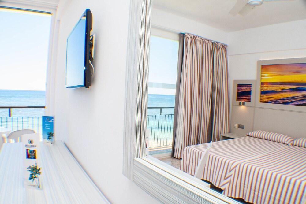 Hotel Riomar, Ibiza, A Tribute Portfolio Hotel Santa Eularia des Riu Exteriör bild