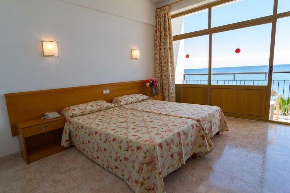 Hotel Riomar, Ibiza, A Tribute Portfolio Hotel Santa Eularia des Riu Exteriör bild